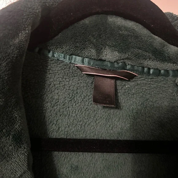 Victoria's Secret Plush Velvet Robe in Deep Green - Picture 2 of 5